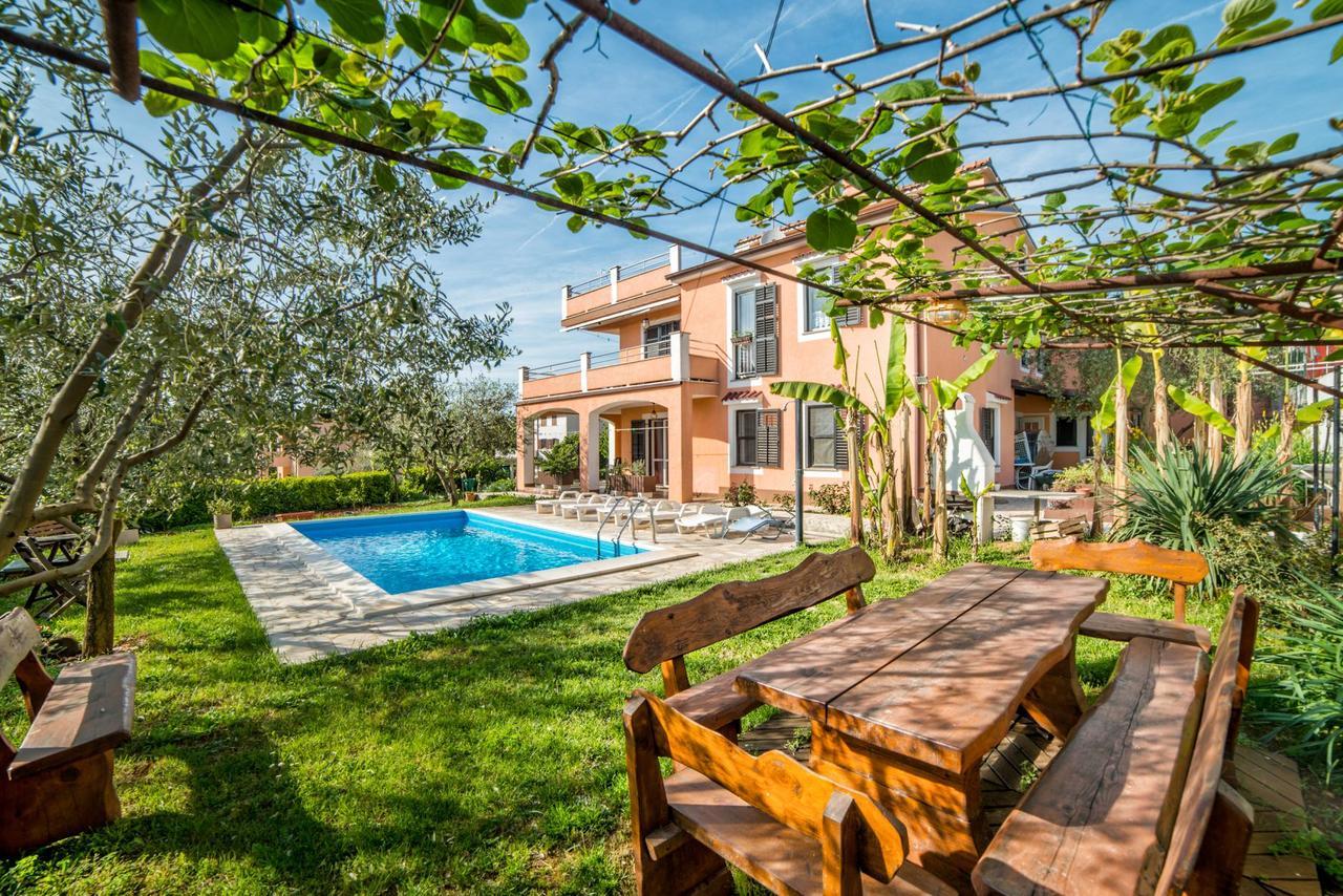 Apartments Marija 821 Pula Exterior photo